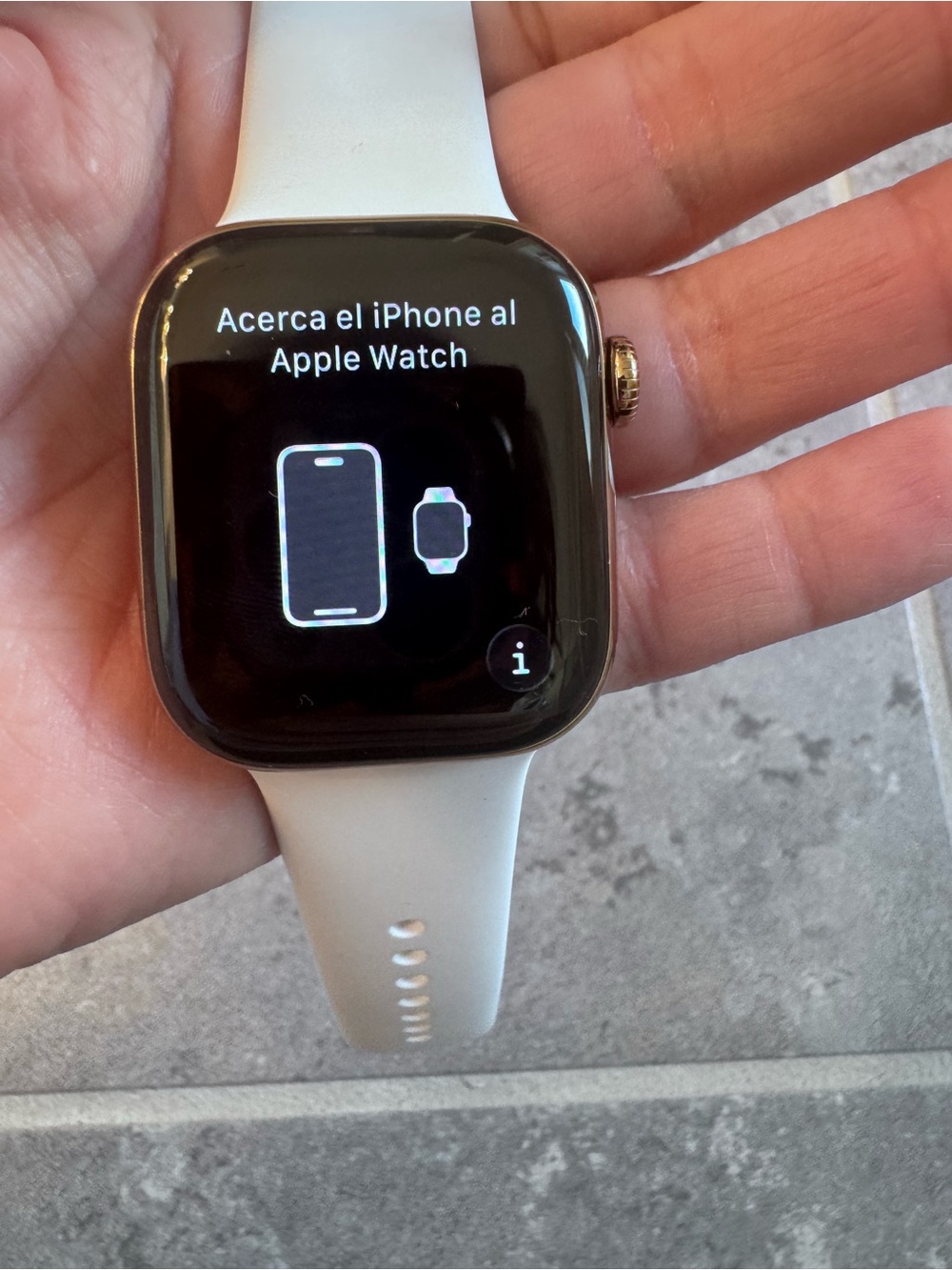 Apple Watch Titanium Gold